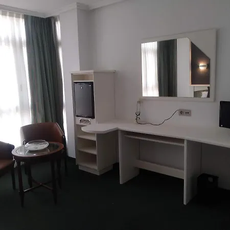 La Campana 3* Llanera (Asturias)