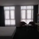 La Campana 3*
