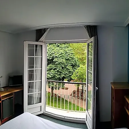 La Campana Hotel Llanera (Asturias)