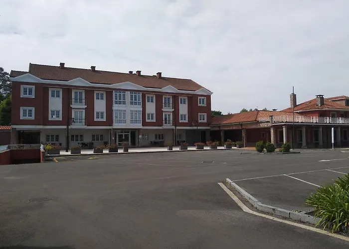 La Campana Hotel Llanera (Asturias)