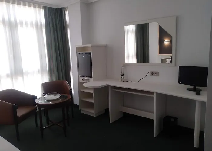 La Campana 3* Llanera (Asturias)