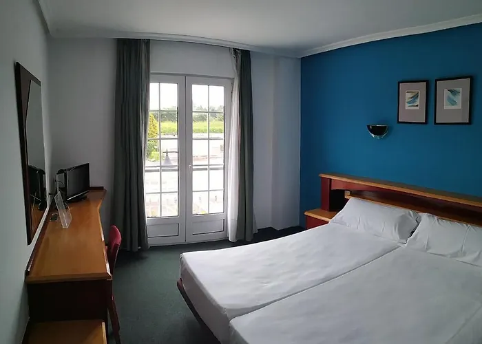 La Campana Hotel Llanera (Asturias)